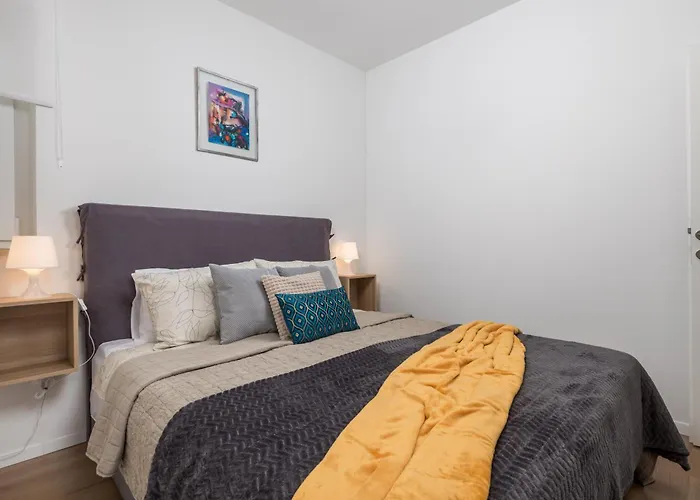 Charming Apartments Bako